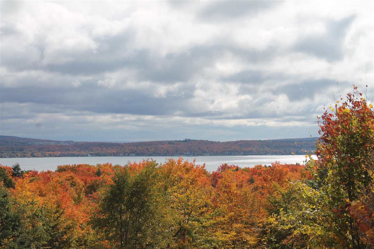 8050 Broken Ridge East