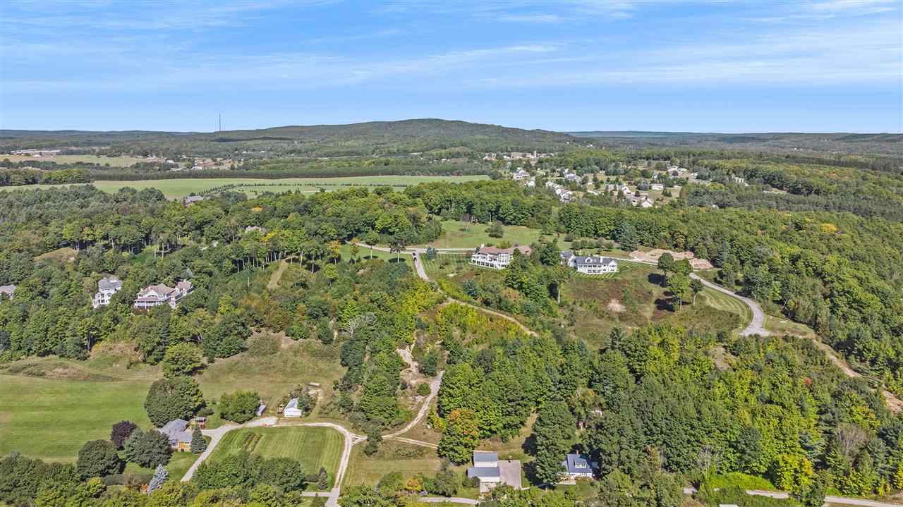 8050 Broken Ridge East