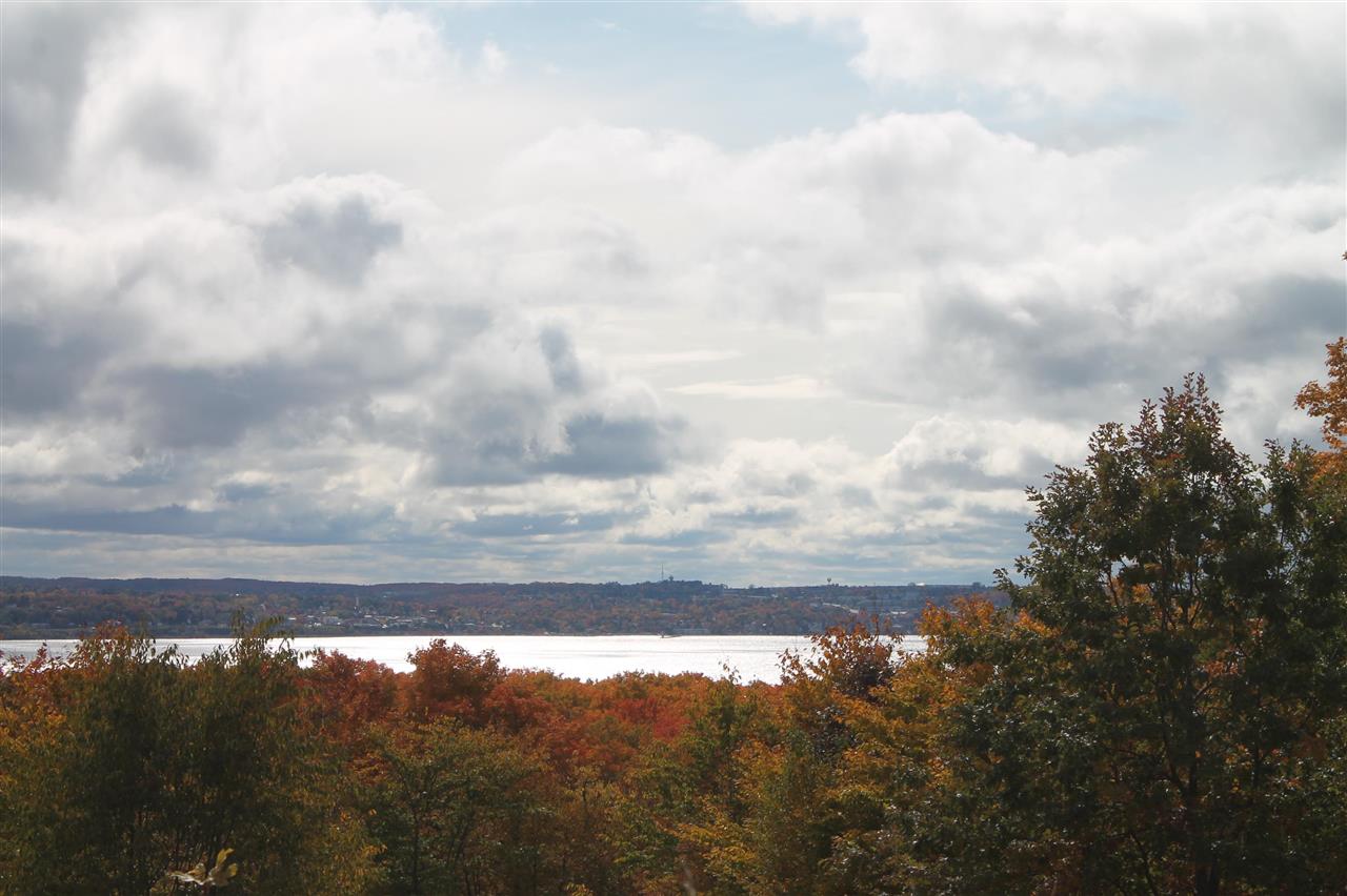 8050 Broken Ridge East