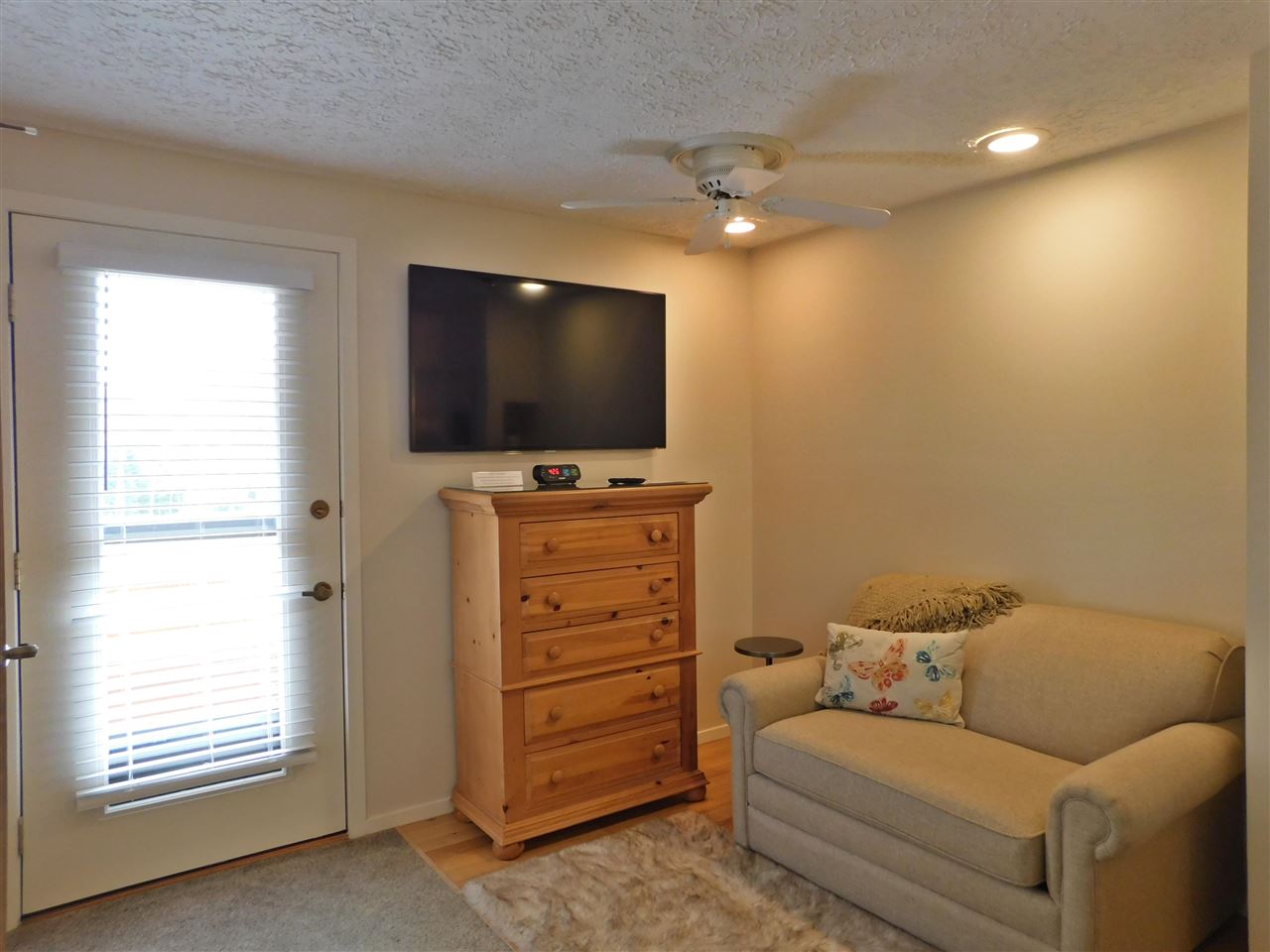 4749 S Pleasantview Road Unit: 4