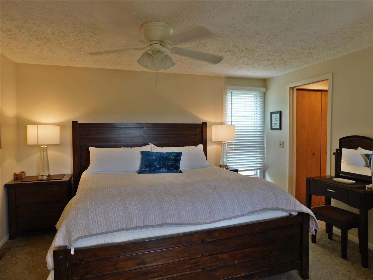 4749 S Pleasantview Road Unit: 4