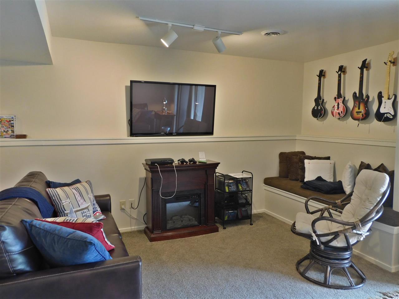 4749 S Pleasantview Road Unit: 4