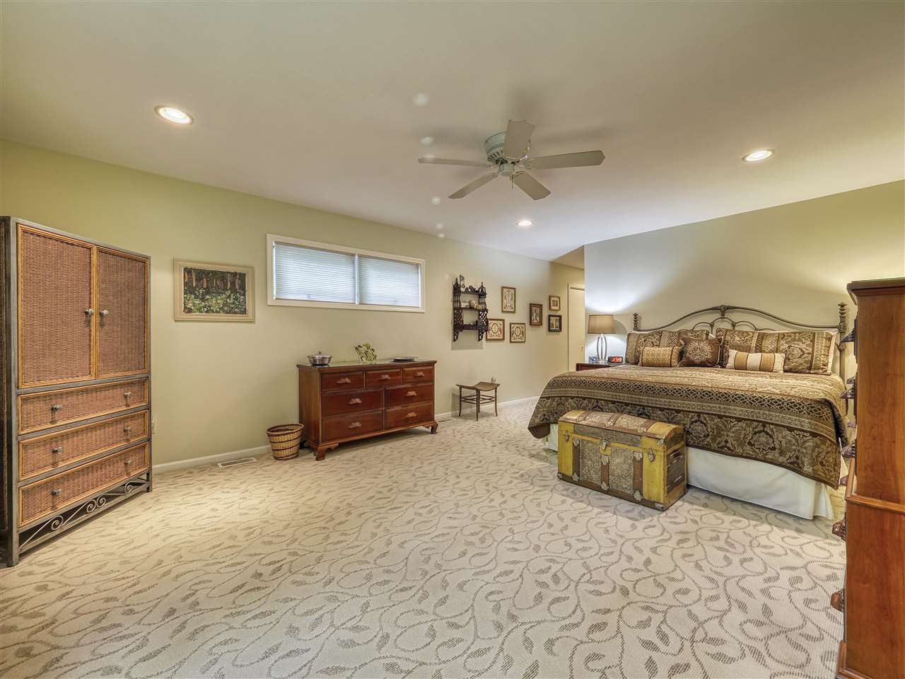 1446 Timber Pass
