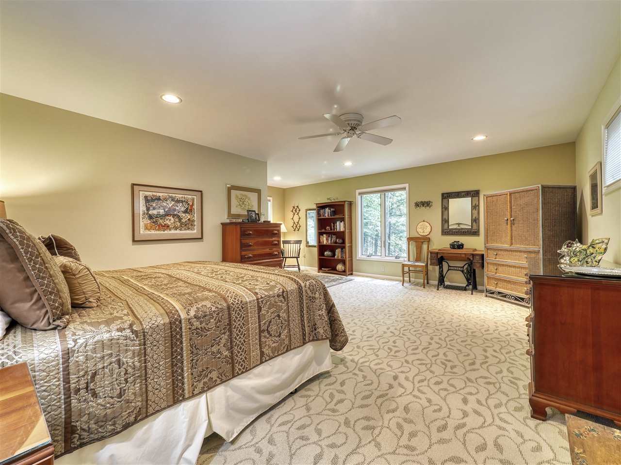 1446 Timber Pass