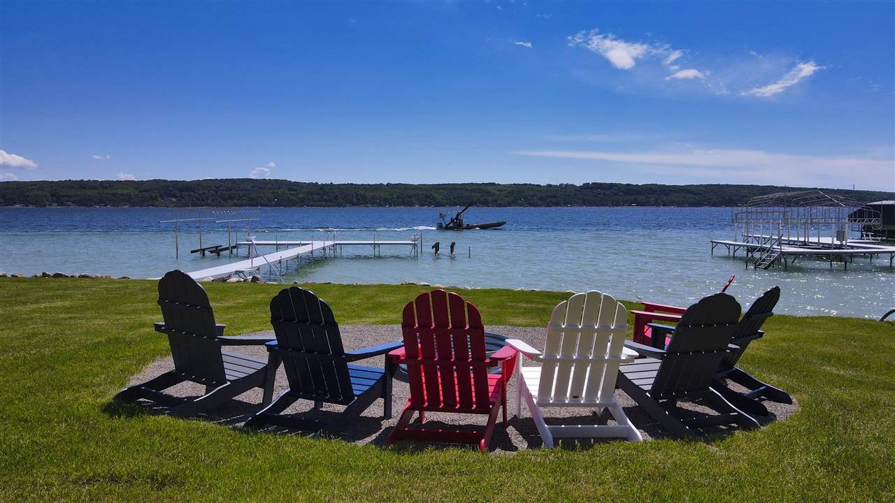 3672 Glenwood Beach Drive