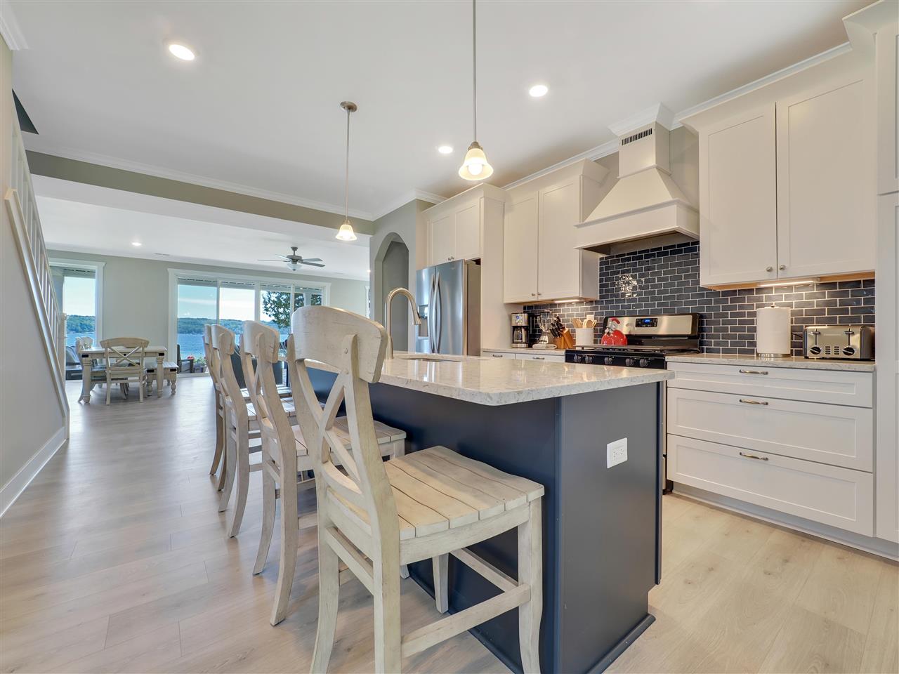 3672 Glenwood Beach Drive
