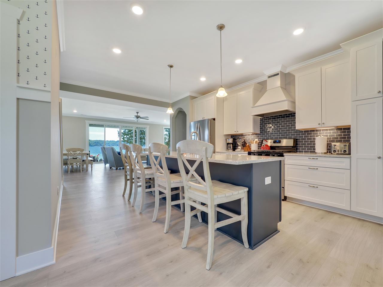 3672 Glenwood Beach Drive