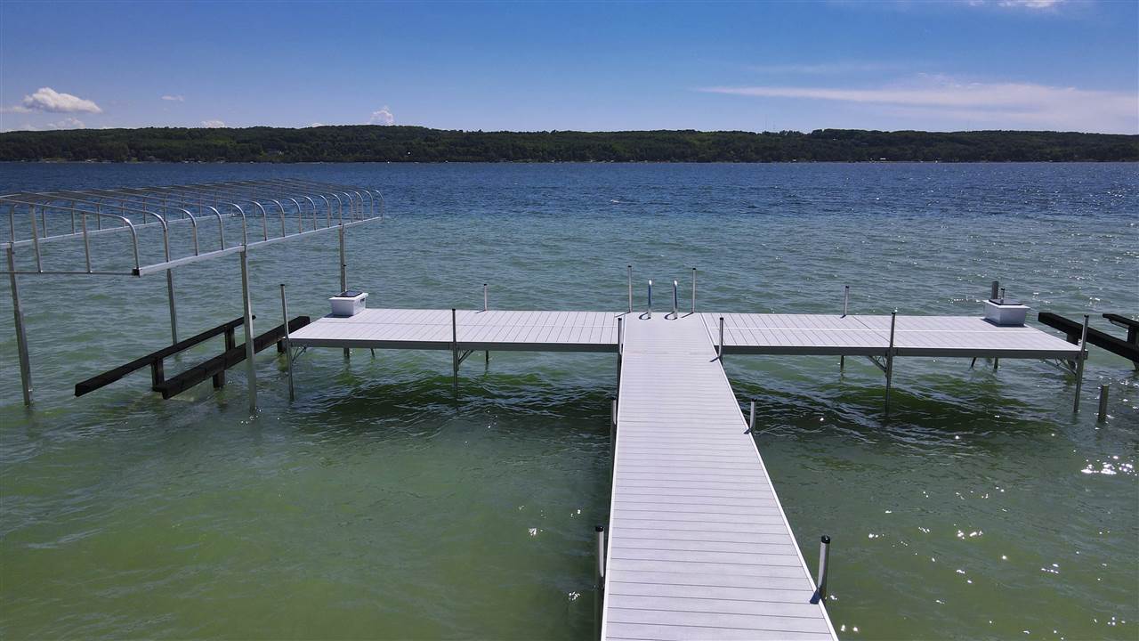 3670 Glenwood Beach Drive