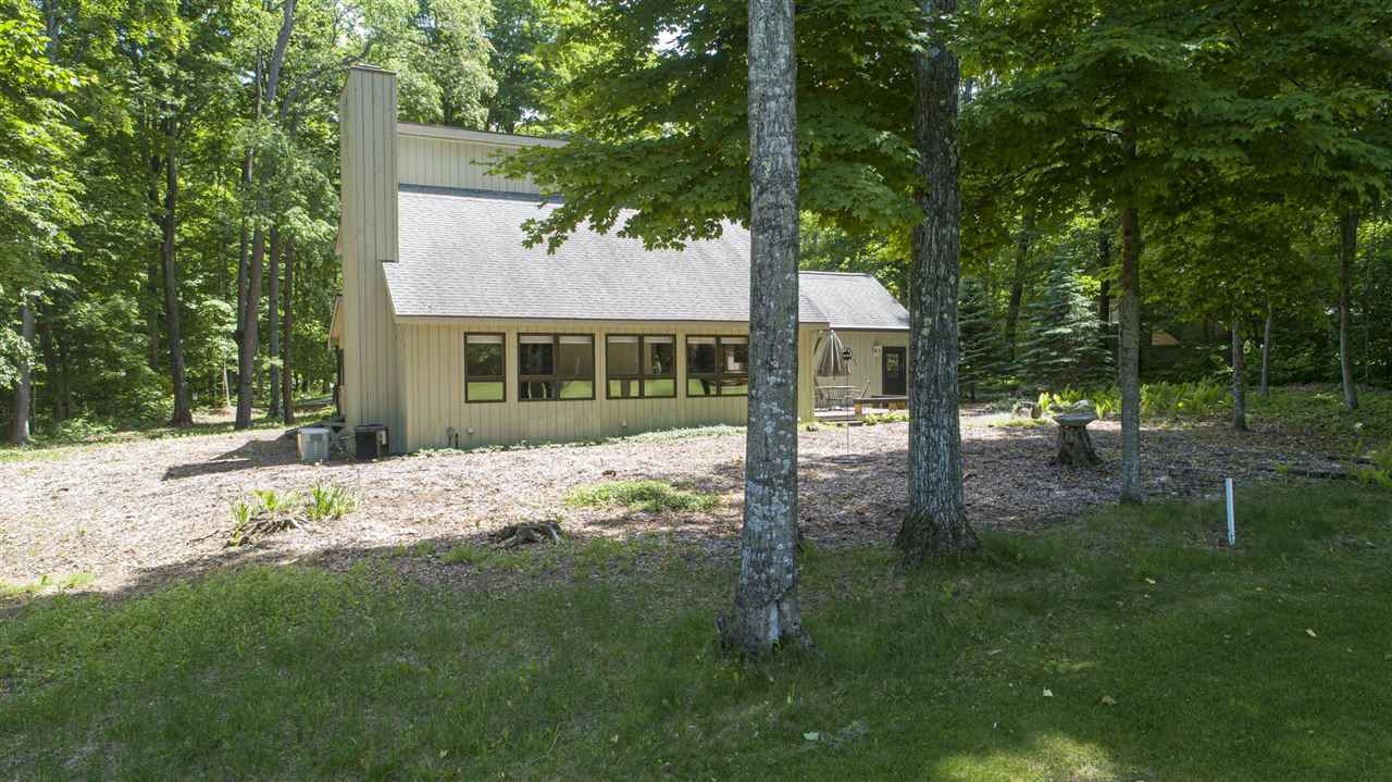 2364 Pinecrest