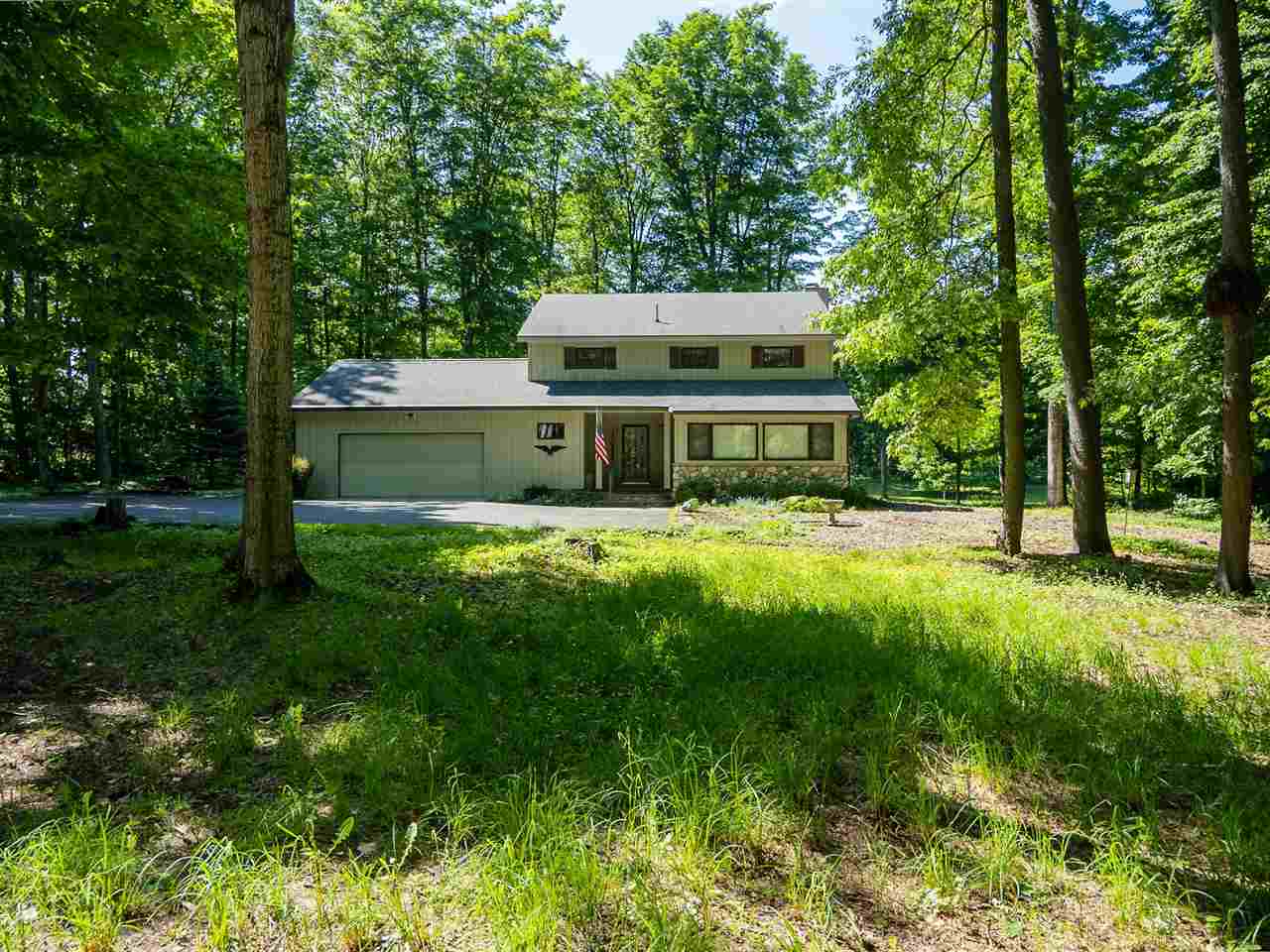 2364 Pinecrest