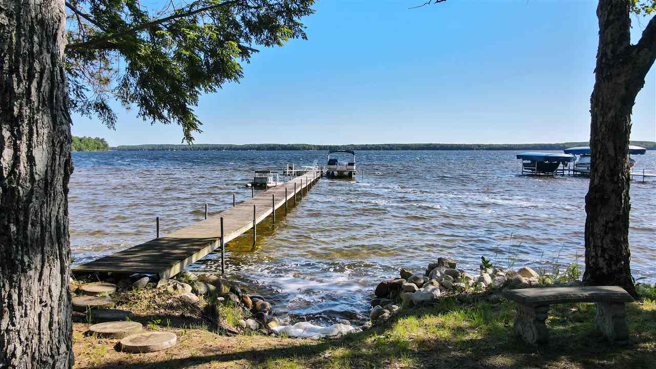 10810 Northwoods Shores