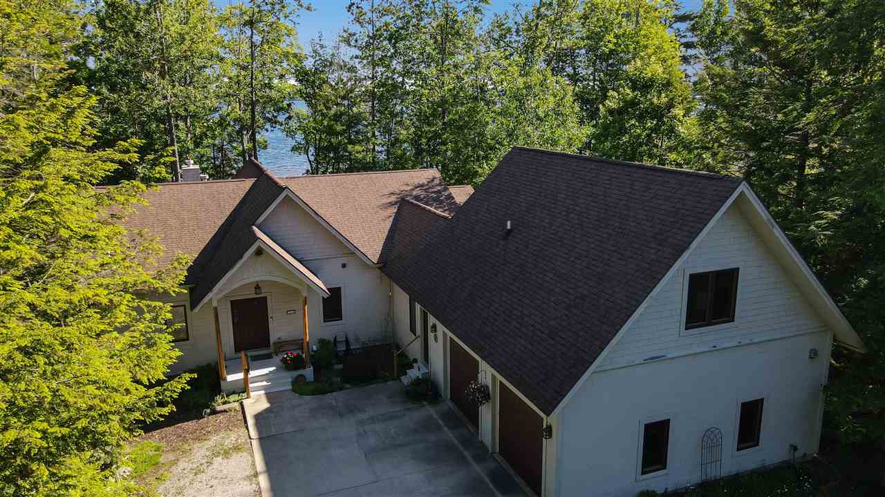 10810 Northwoods Shores