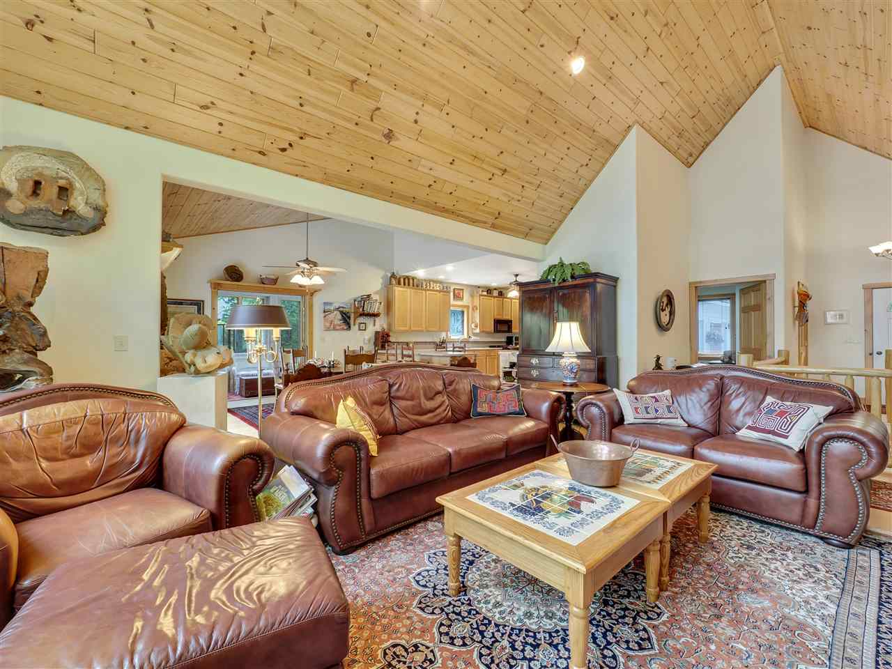 10810 Northwoods Shores