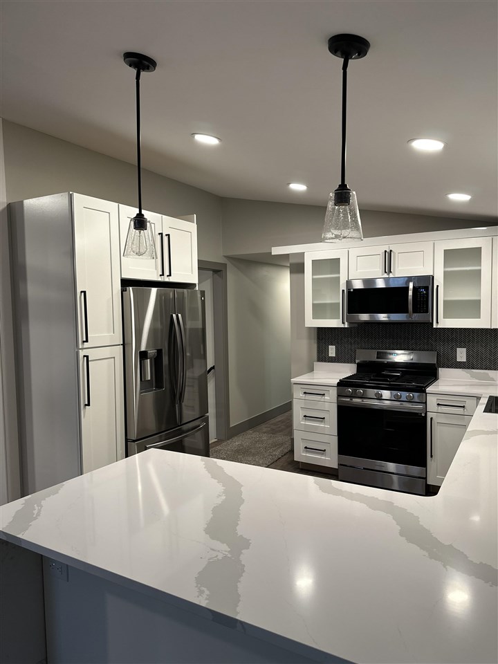 8111 HEDRICK Road Unit: 8 HARBOR HILLS