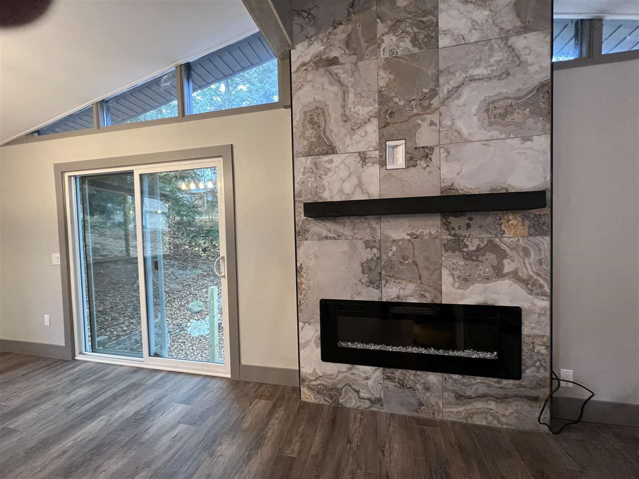 8111 HEDRICK Road Unit: 8 HARBOR HILLS