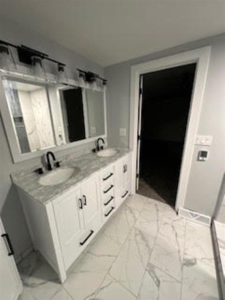 8111 HEDRICK Road Unit: 8 HARBOR HILLS