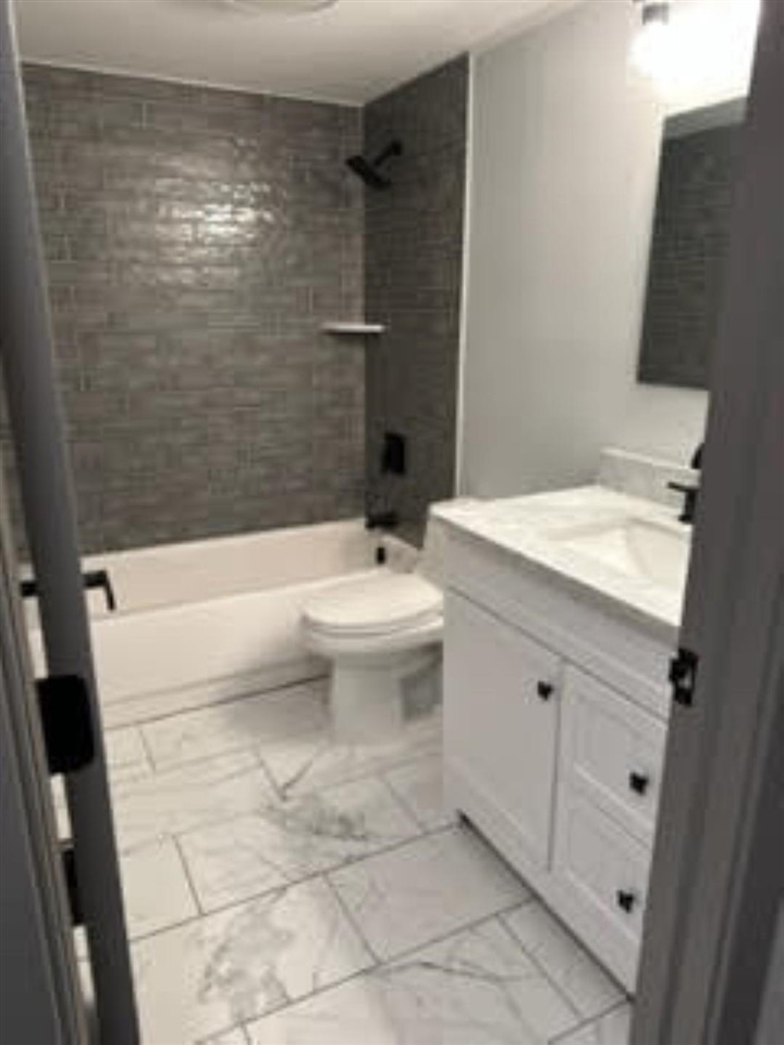 8111 HEDRICK Road Unit: 8 HARBOR HILLS