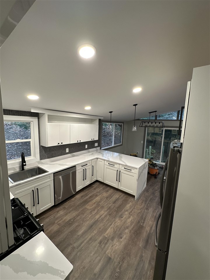 8111 HEDRICK Road Unit: 8 HARBOR HILLS