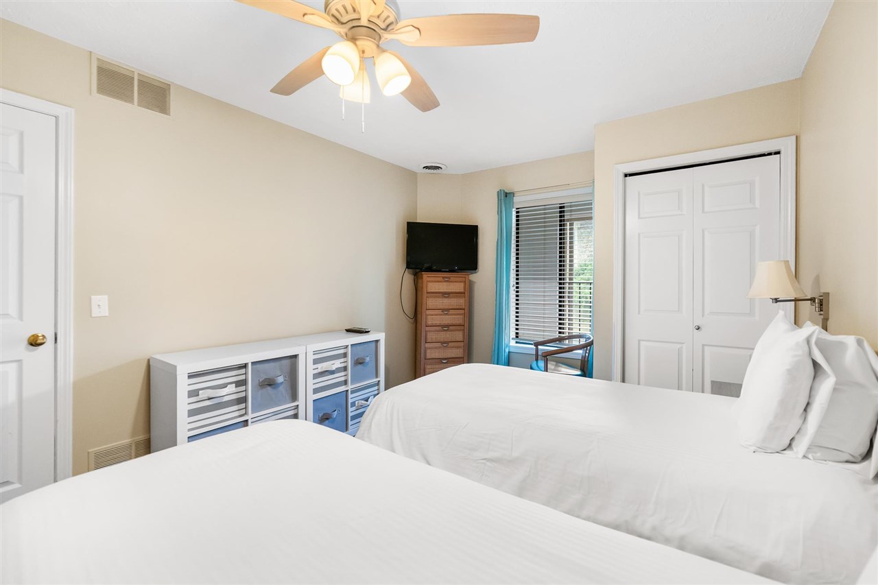 101 Michigan Avenue Unit: 204