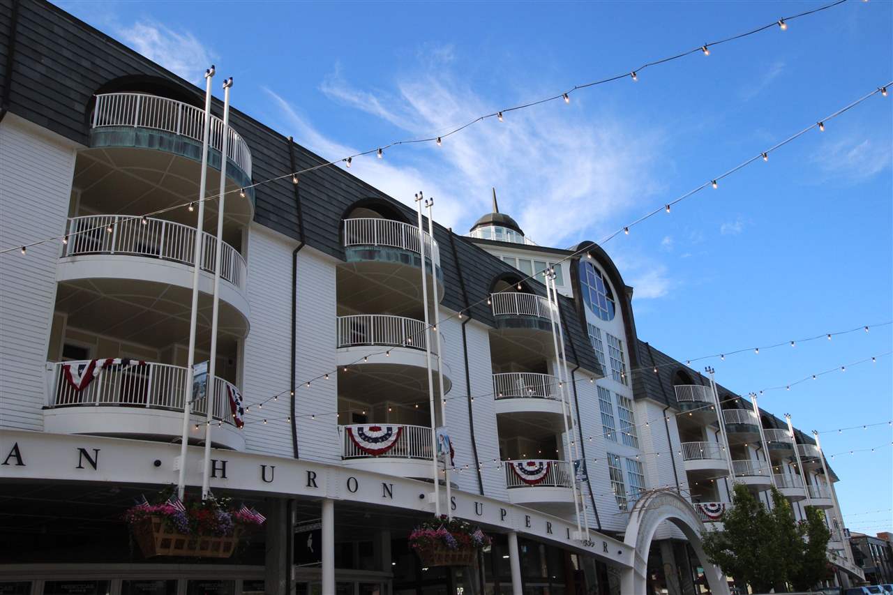 4200 Main Street Unit: Unit #30 rooms 208/209