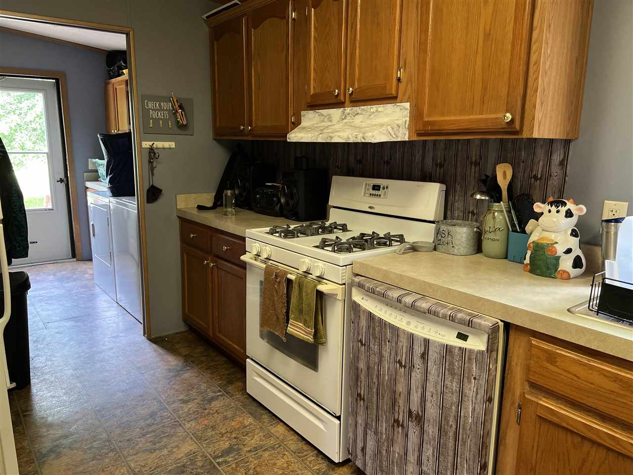 1111 DIVISION Street