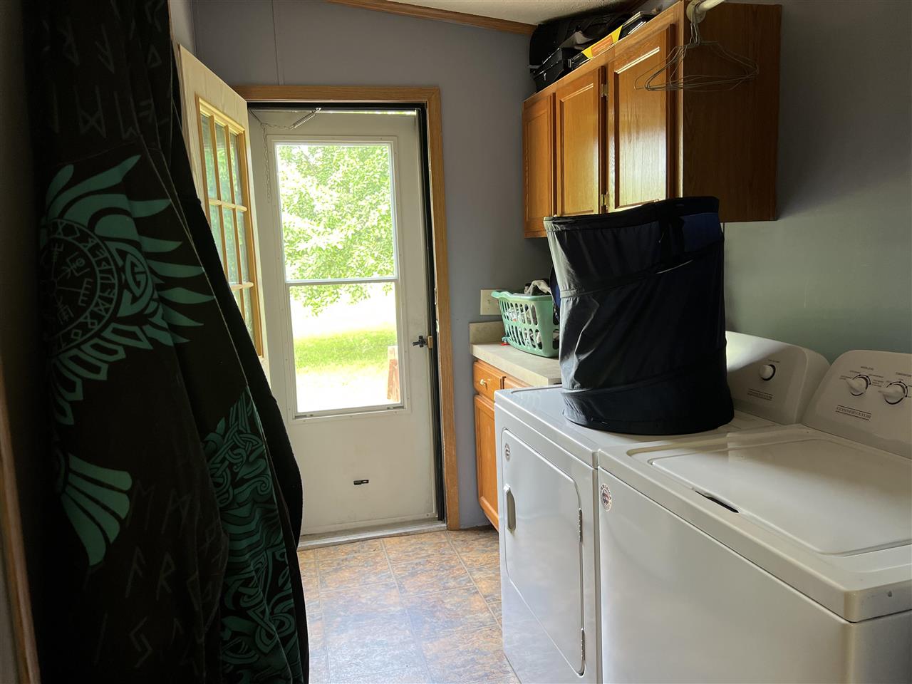 1111 DIVISION Street