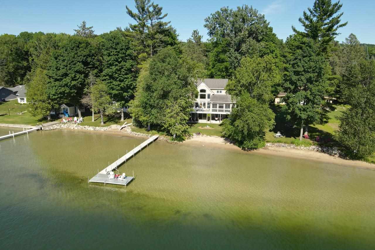 1241 N Intermediate Lake Road