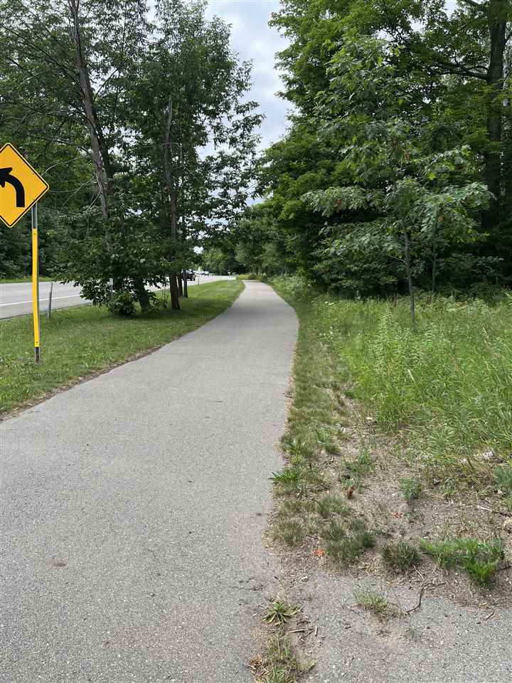 7025 HARBOR -PETOSKEY Roads