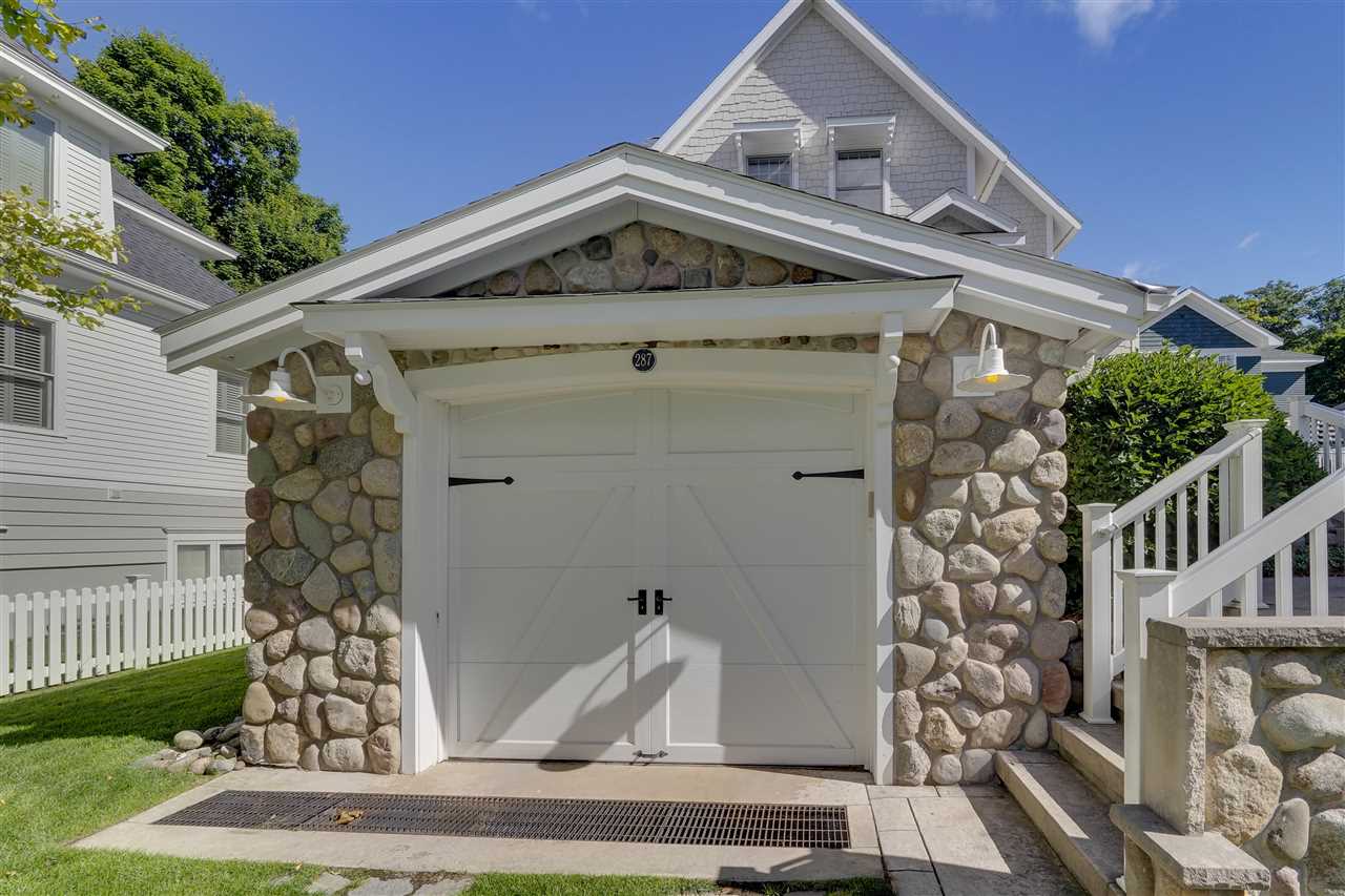 287 Fourth Street