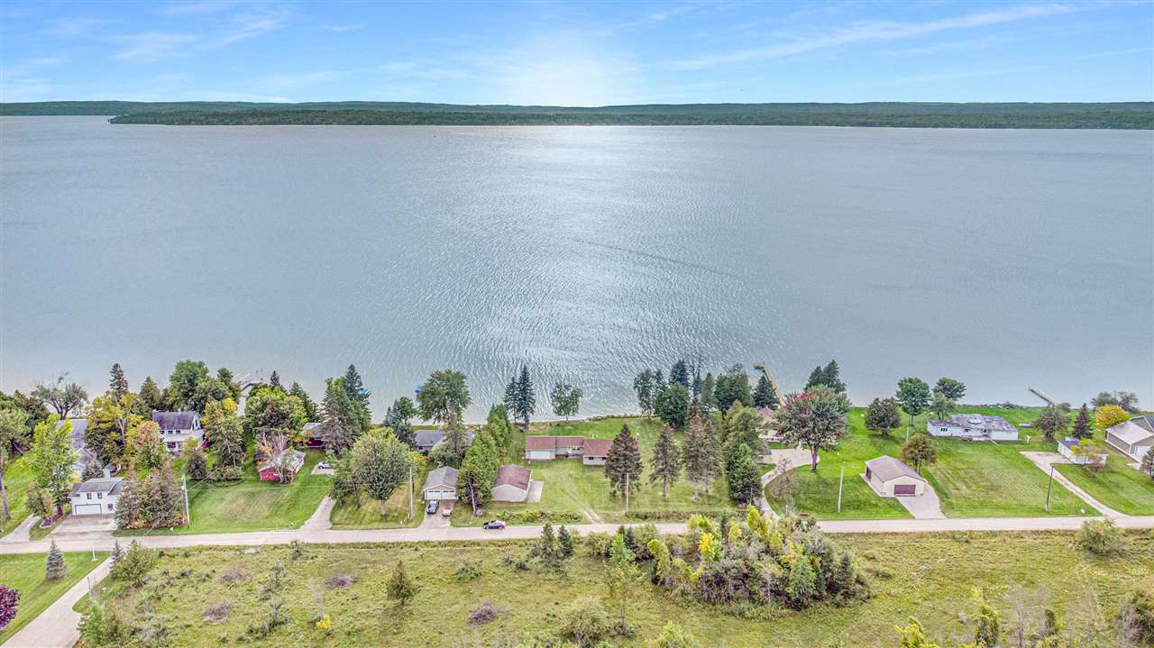 3835 Greenmans Point Road