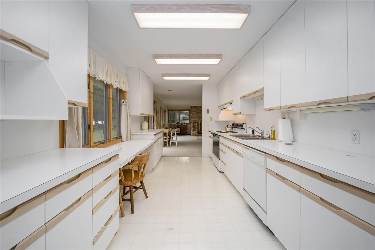 3835 Greenmans Point Road