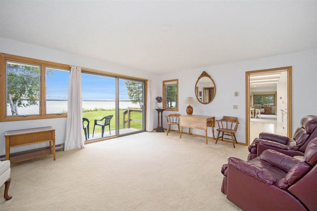 3835 Greenmans Point Road