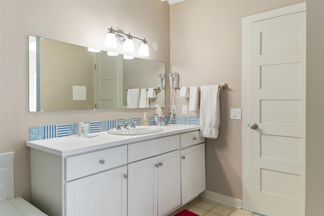 101 Michigan Avenue Unit: 200