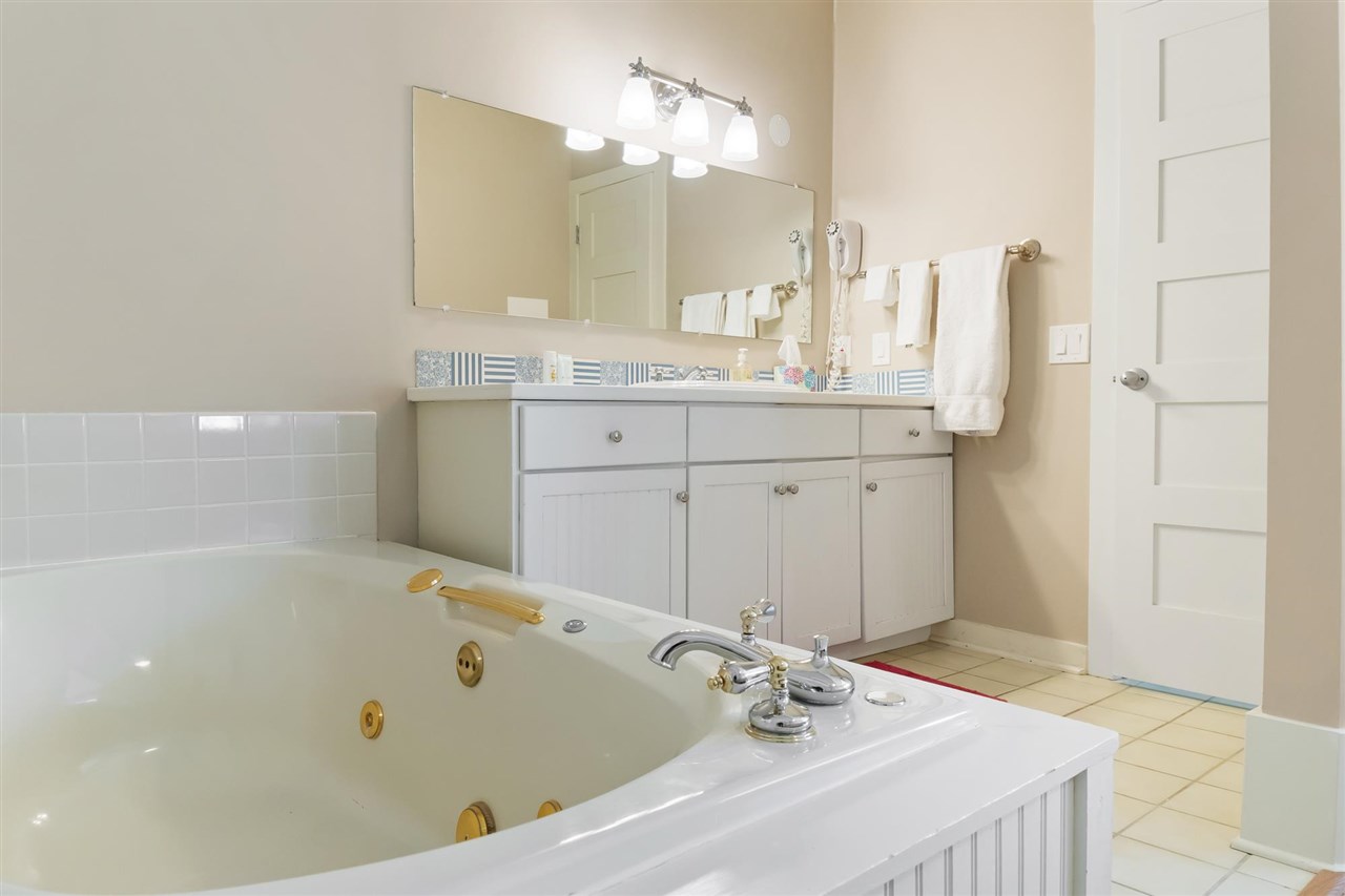 101 Michigan Avenue Unit: 200