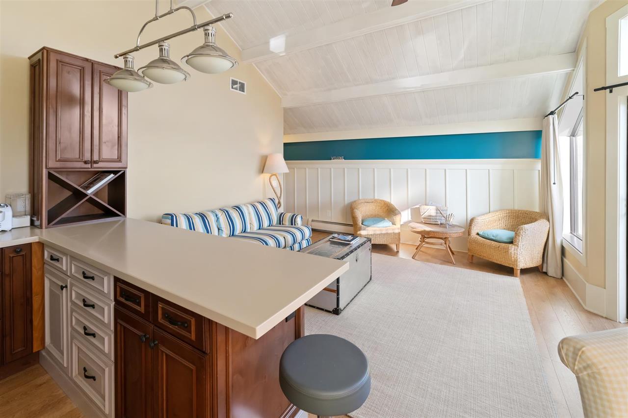 101 Michigan Avenue Unit: 200