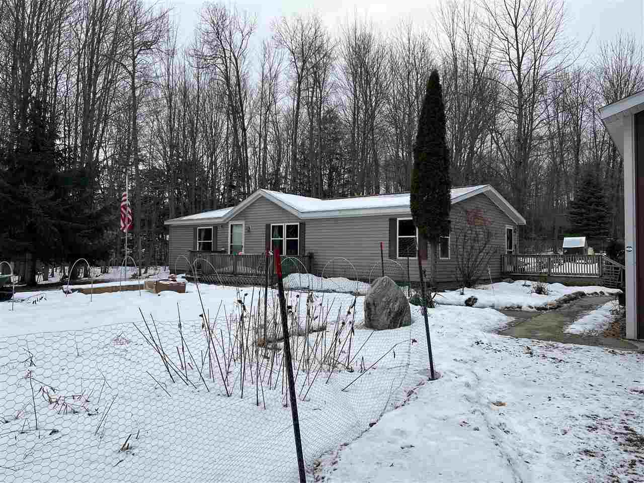 5167 Six Mile Lake Road