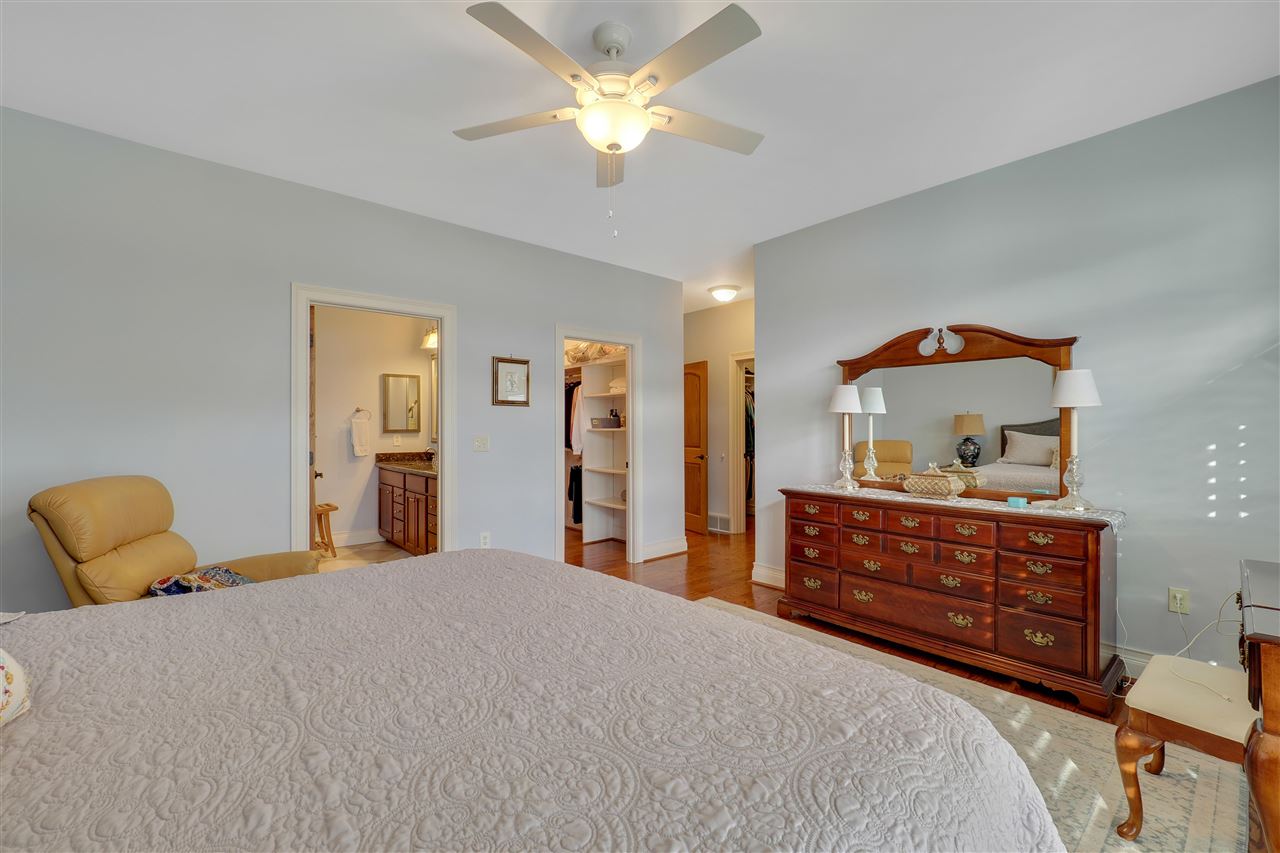 09001 Village Road
