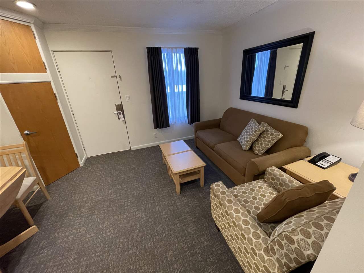 104 W Dixon #68 Avenue Unit: 68