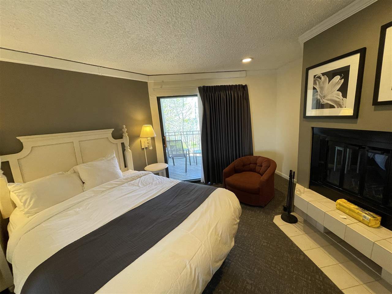 104 W Dixon #68 Avenue Unit: 68