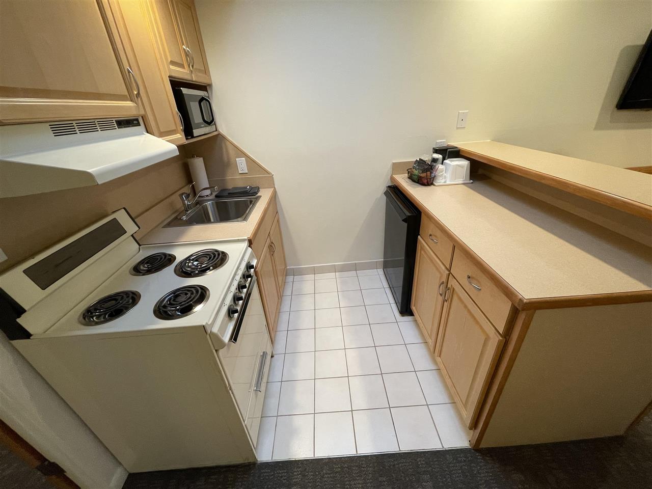 104 W Dixon #68 Avenue Unit: 68