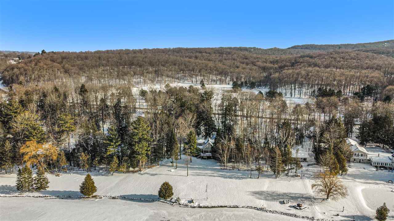 659 E Deer Lake