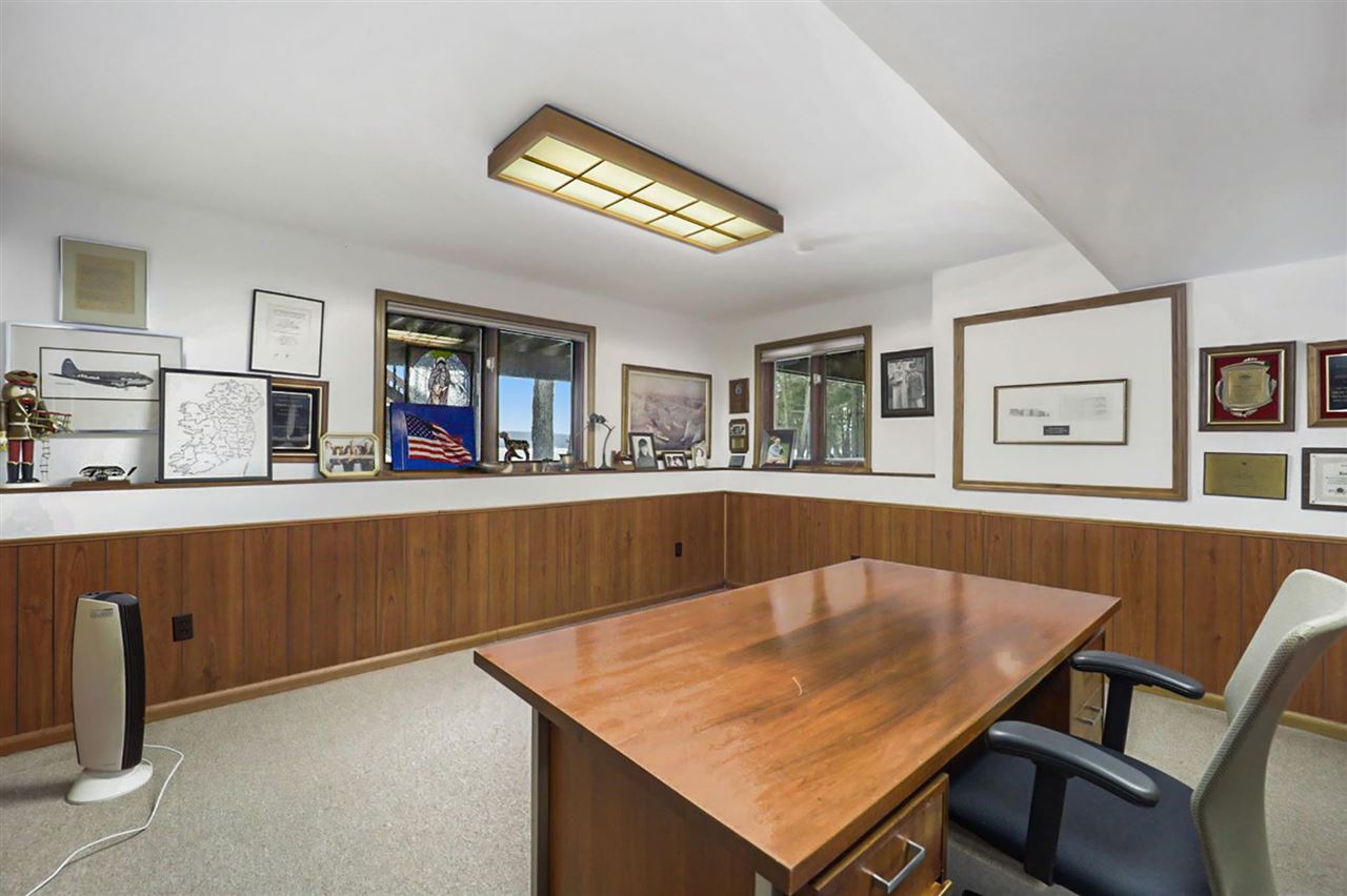 659 E Deer Lake