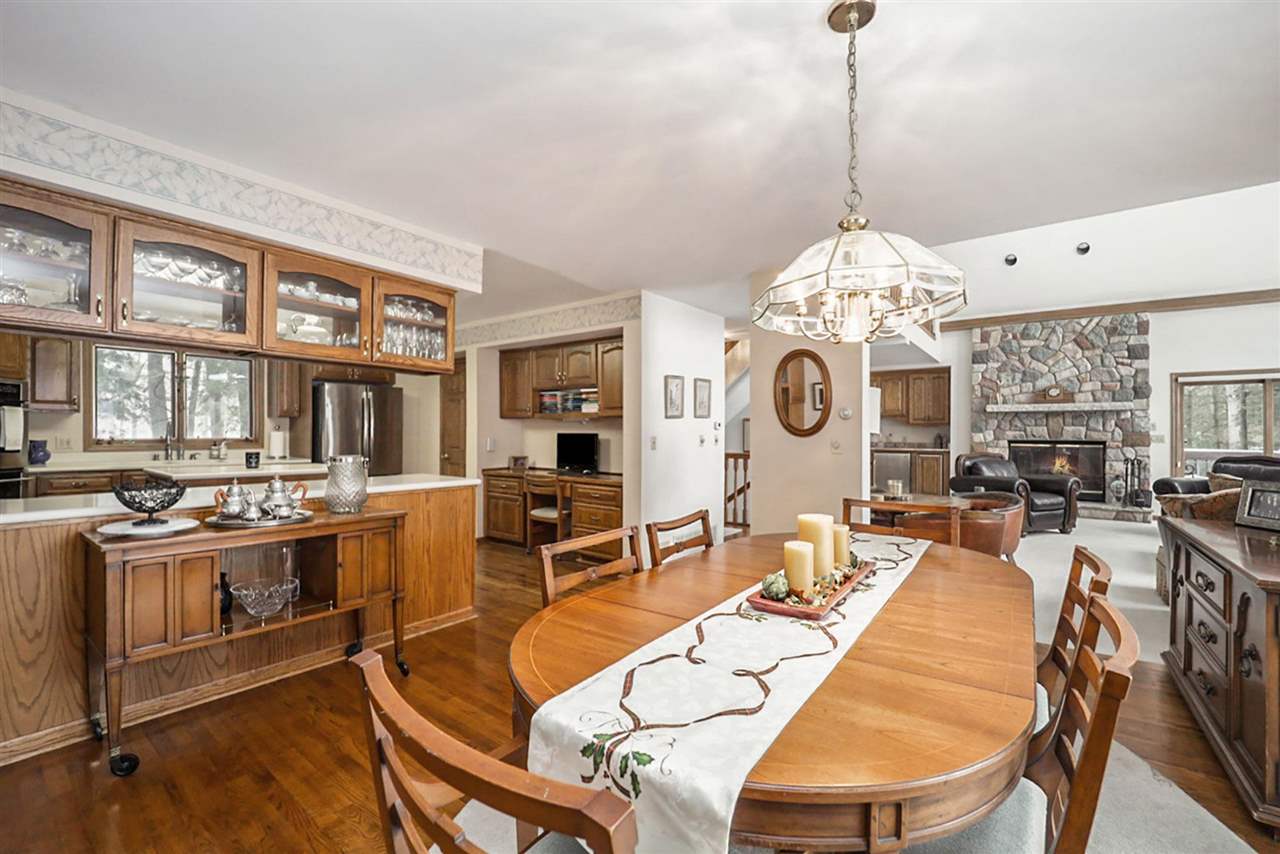 659 E Deer Lake