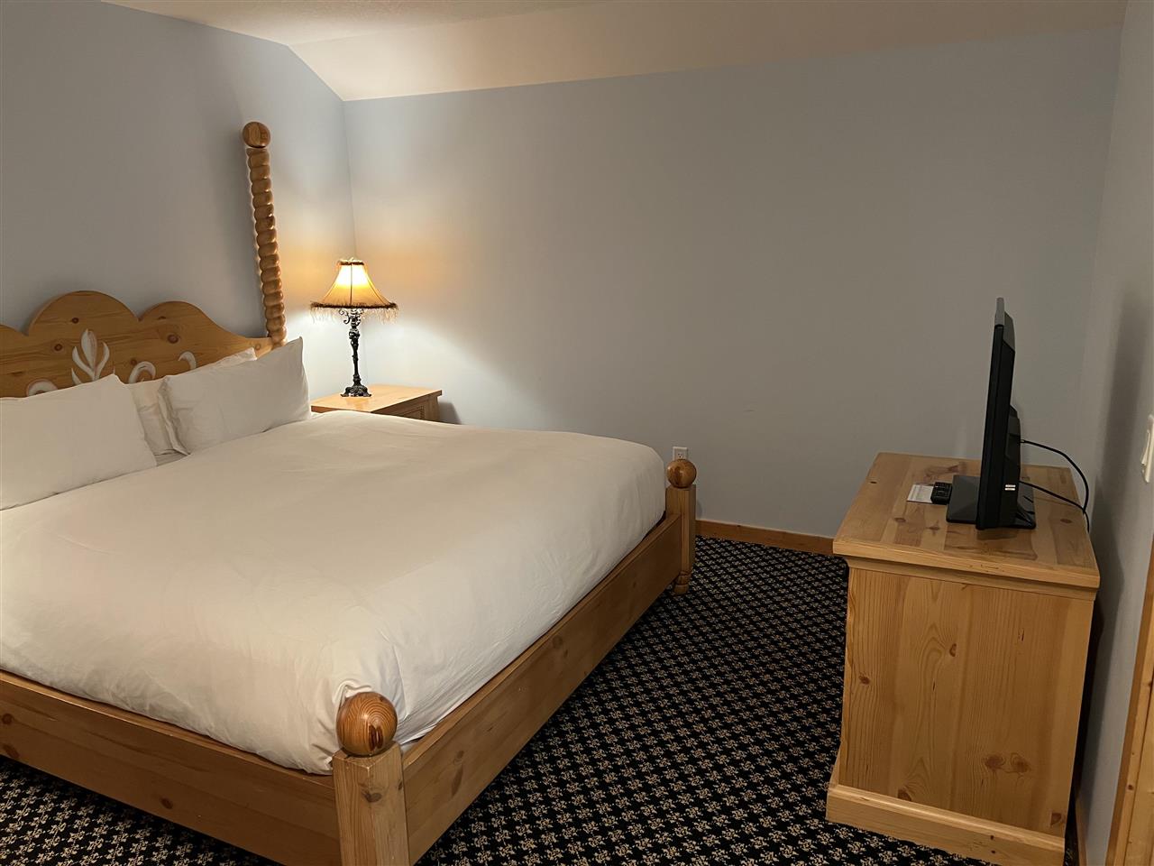 02780 Boyne Mountain Road Unit: Unit 129 Door 303