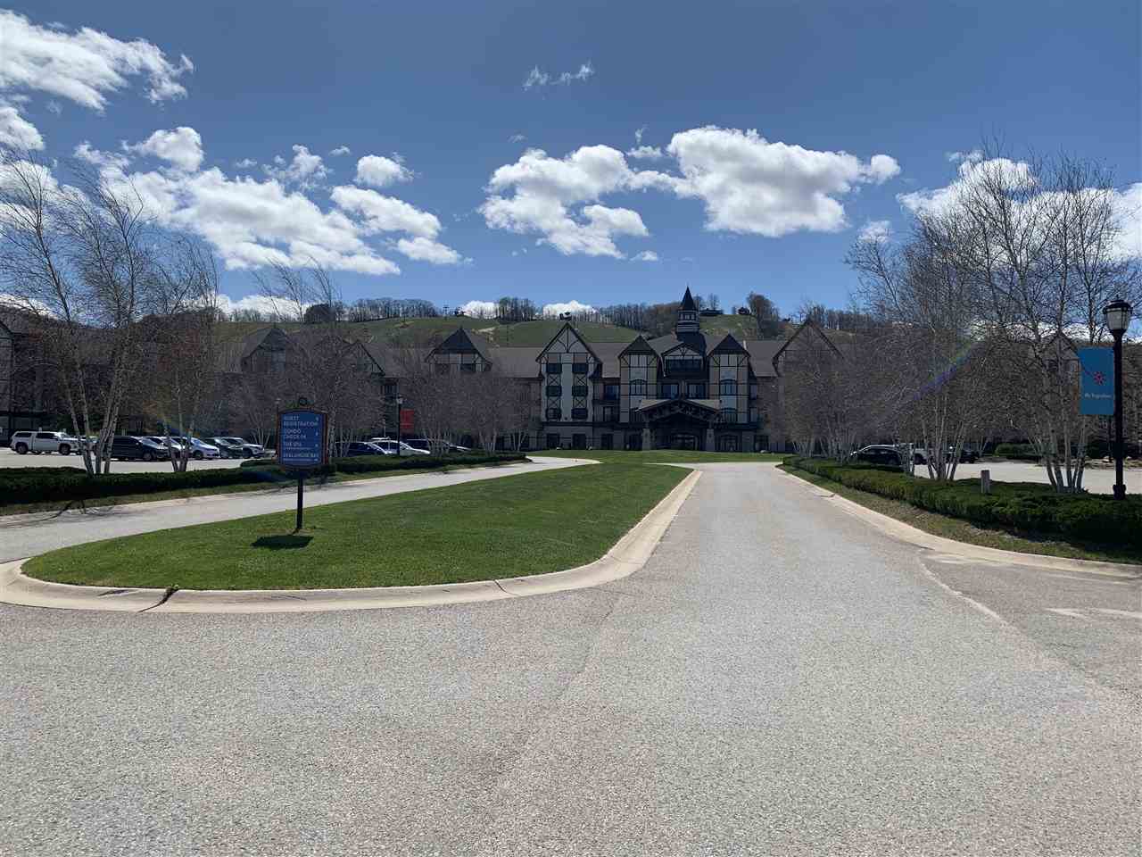 02780 Boyne Mountain Road Unit: Unit 129 Door 303