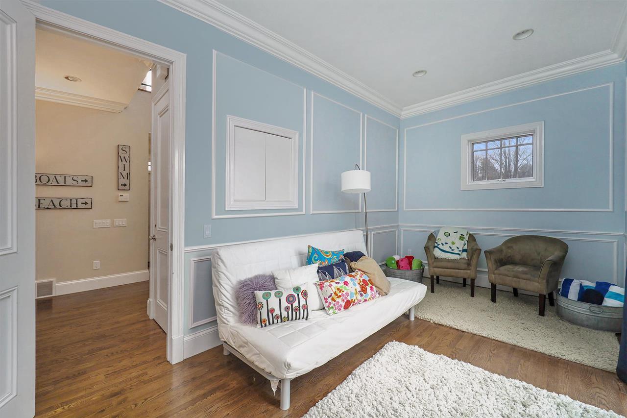 118 W Bay Street