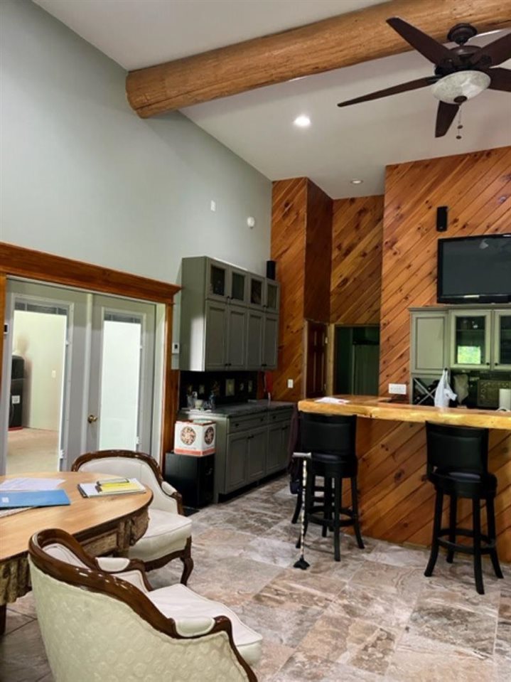 8515 SUNSET MEADOW PVT Drive