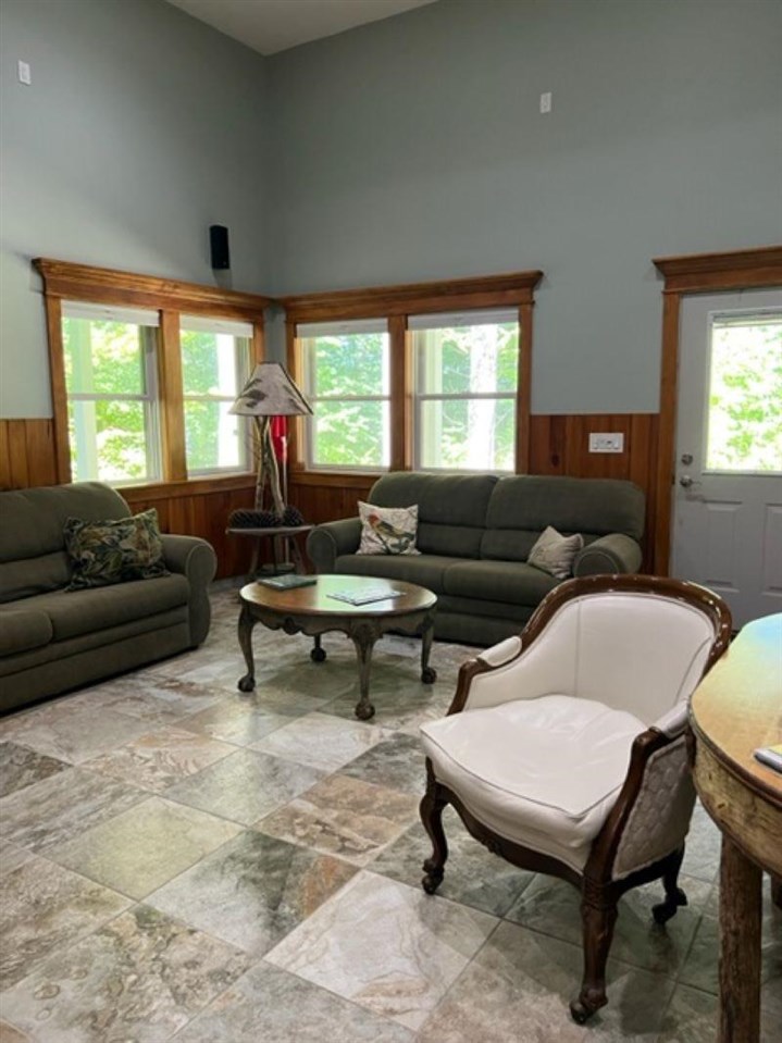 8515 SUNSET MEADOW PVT Drive