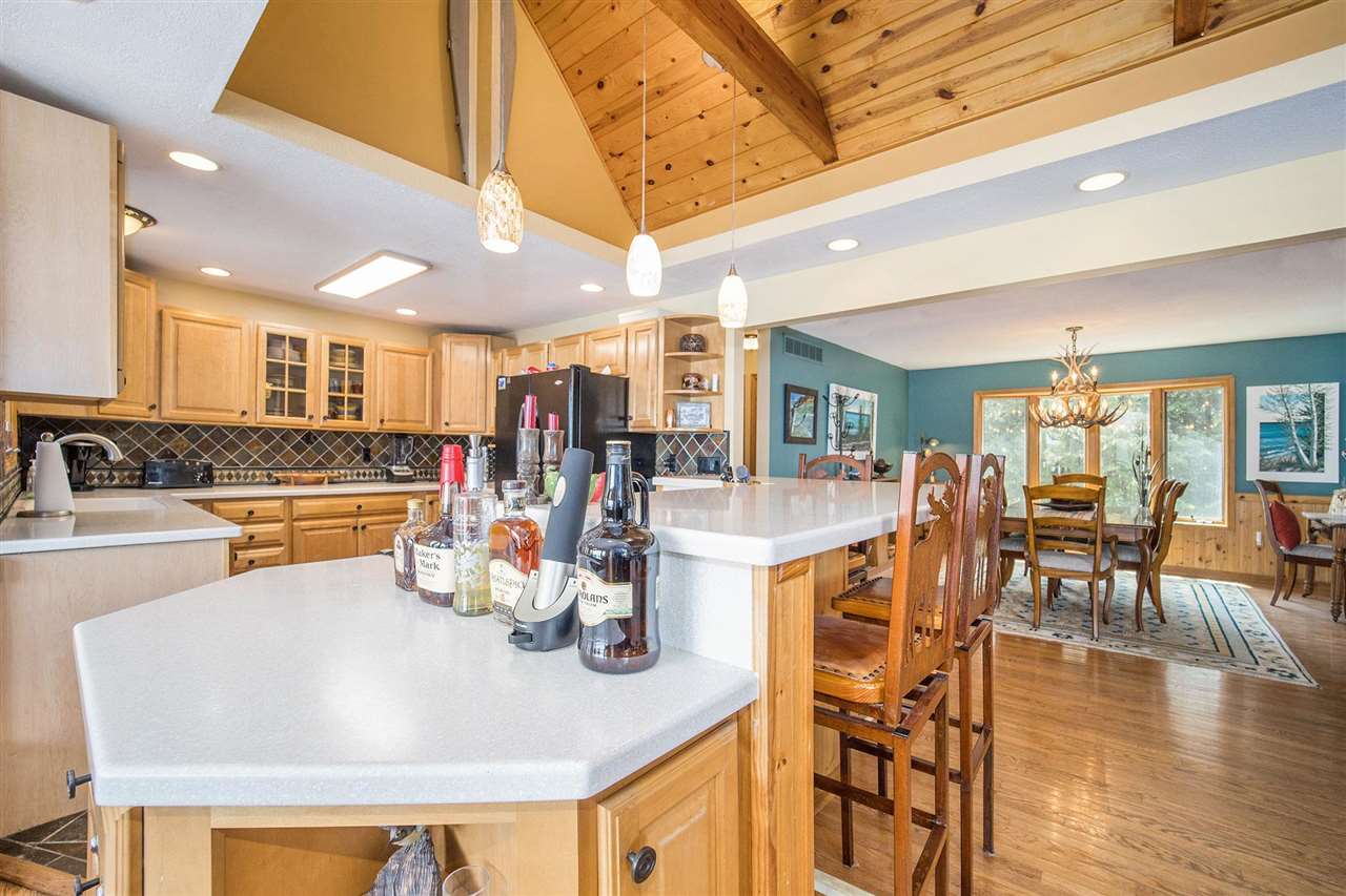 1209 Lakeshore Drive