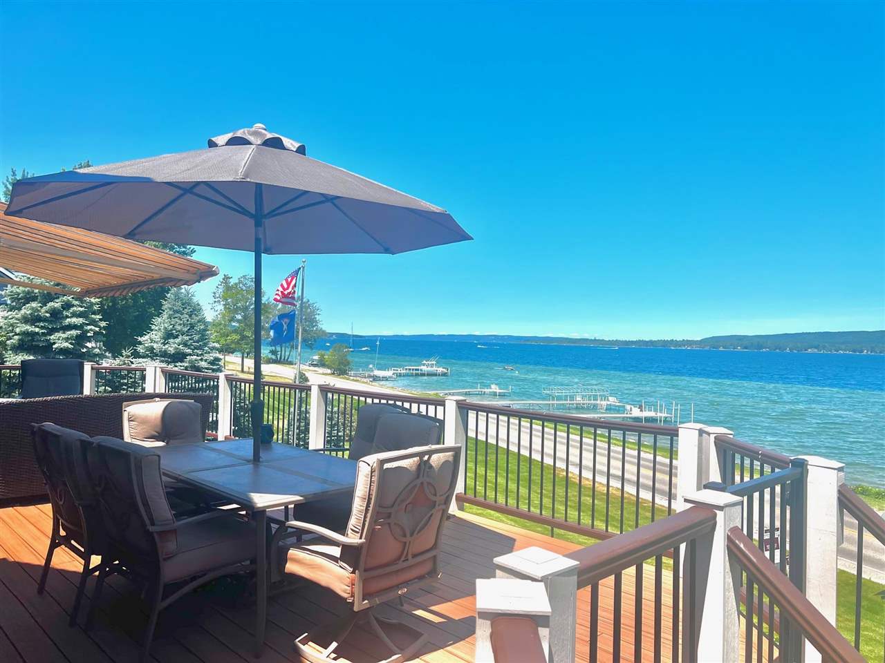 1209 Lakeshore Drive